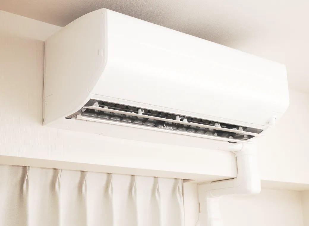 エアコン器具取り付け